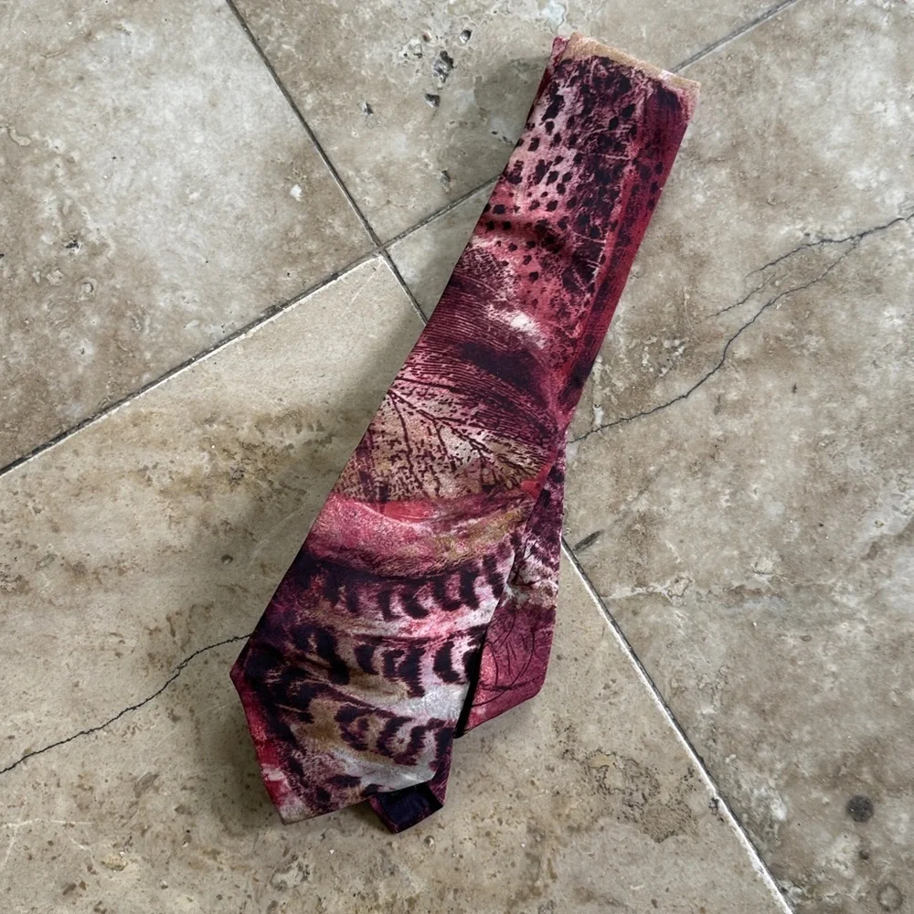 GEOFFREY BEENE men’s vintage tie very good condition